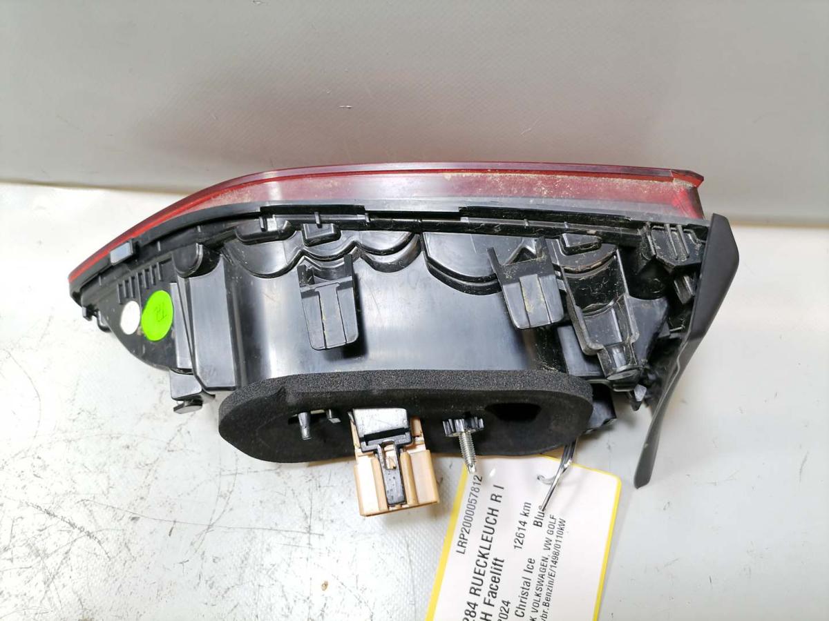 VW Golf 8 original R&uuml;cklicht R&uuml;ckleuchte Schlussleuchte innen rechts Flie&szlig;heck Facelift Bj.2024